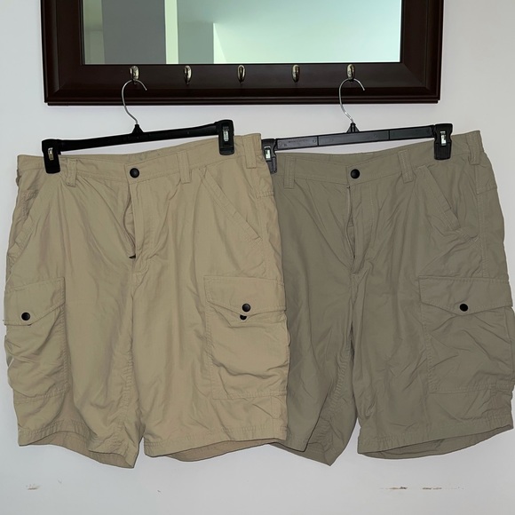 Set of 2 Duluth Trading Men’s Shorts